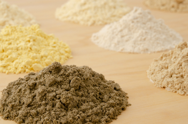 Verschiedene Alternativen zu Mehl