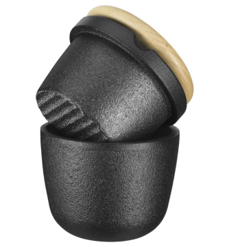 Pfeffer- & Kräutermühle "Swing" aus Gusseisen mit Eichenholzdeckel von Skeppshult skeppshult-swing